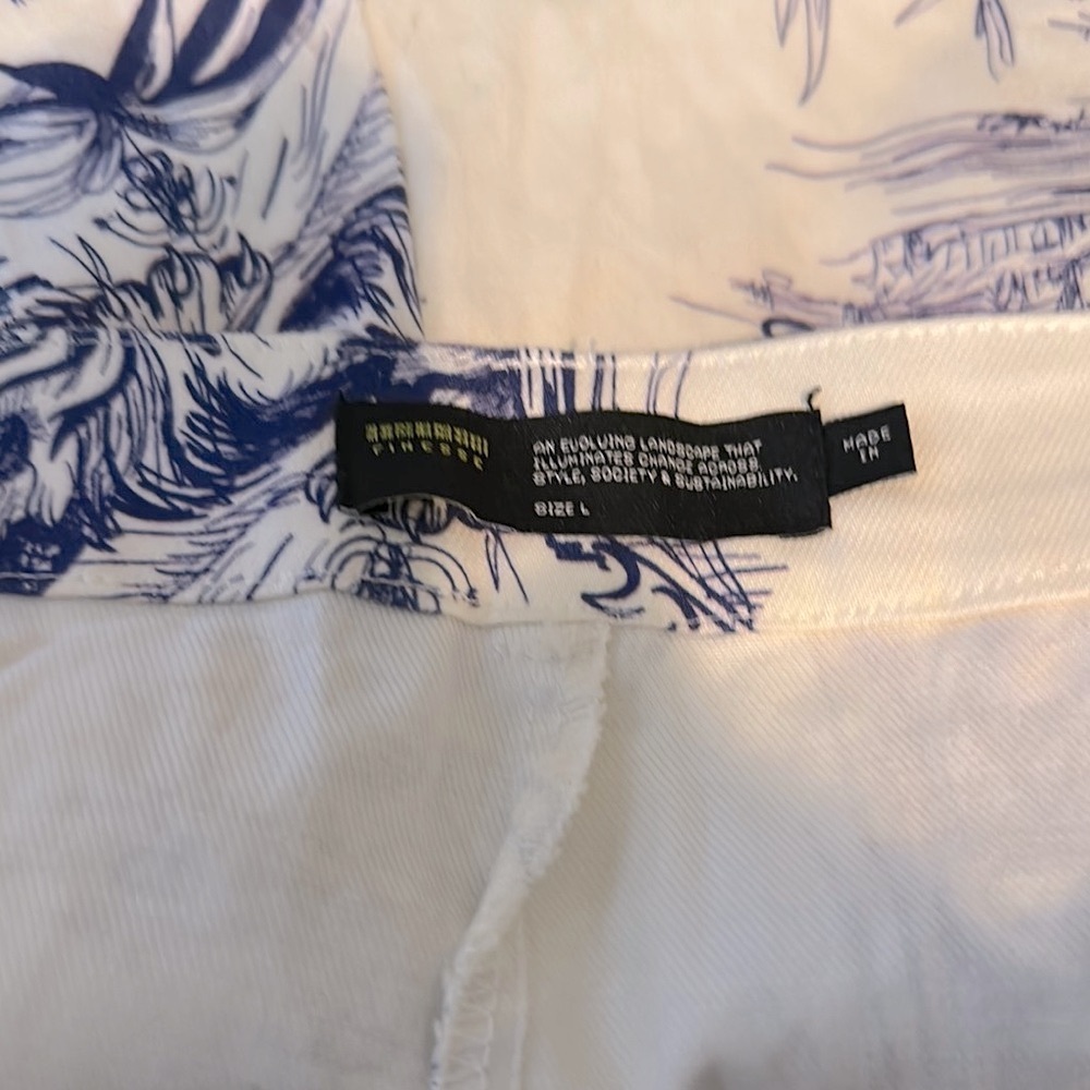 Finesse White and Blue Wide Leg Pants with Scenic Print - Picture 4 of 4
